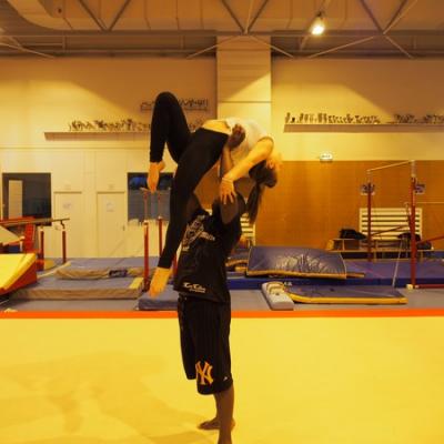 ACROBATIE