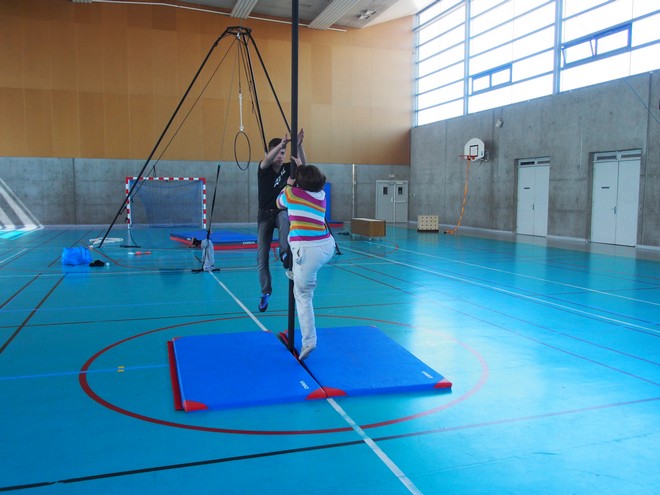 Gymnase portique et mat 1