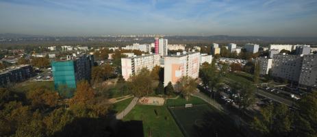 vue-sur-le-mas-du-taureau-et-la-tour-d-escalade.jpg